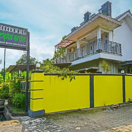 Spot On 91905 Hotel Cipto Arum Cilacap Luaran gambar