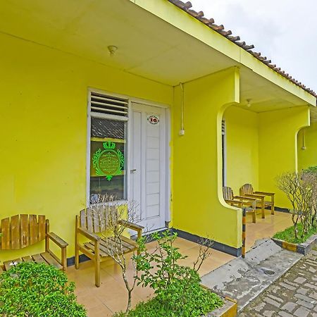 Spot On 91905 Hotel Cipto Arum Cilacap Luaran gambar